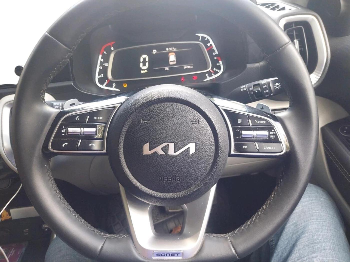 2022 KIA SONET HTX ANNIVERSARY EDITION 1.5 AT, Diesel, Automatic, 26,748 km, interior