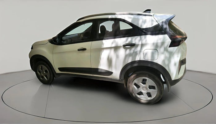 2024 Tata NEXON Pure 1.5 Revotorq 6AMT, Diesel, Automatic, 29,000 km, exterior