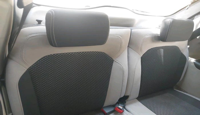 2019 Renault TRIBER RXZ, Petrol, Manual, 37,543 km, interior