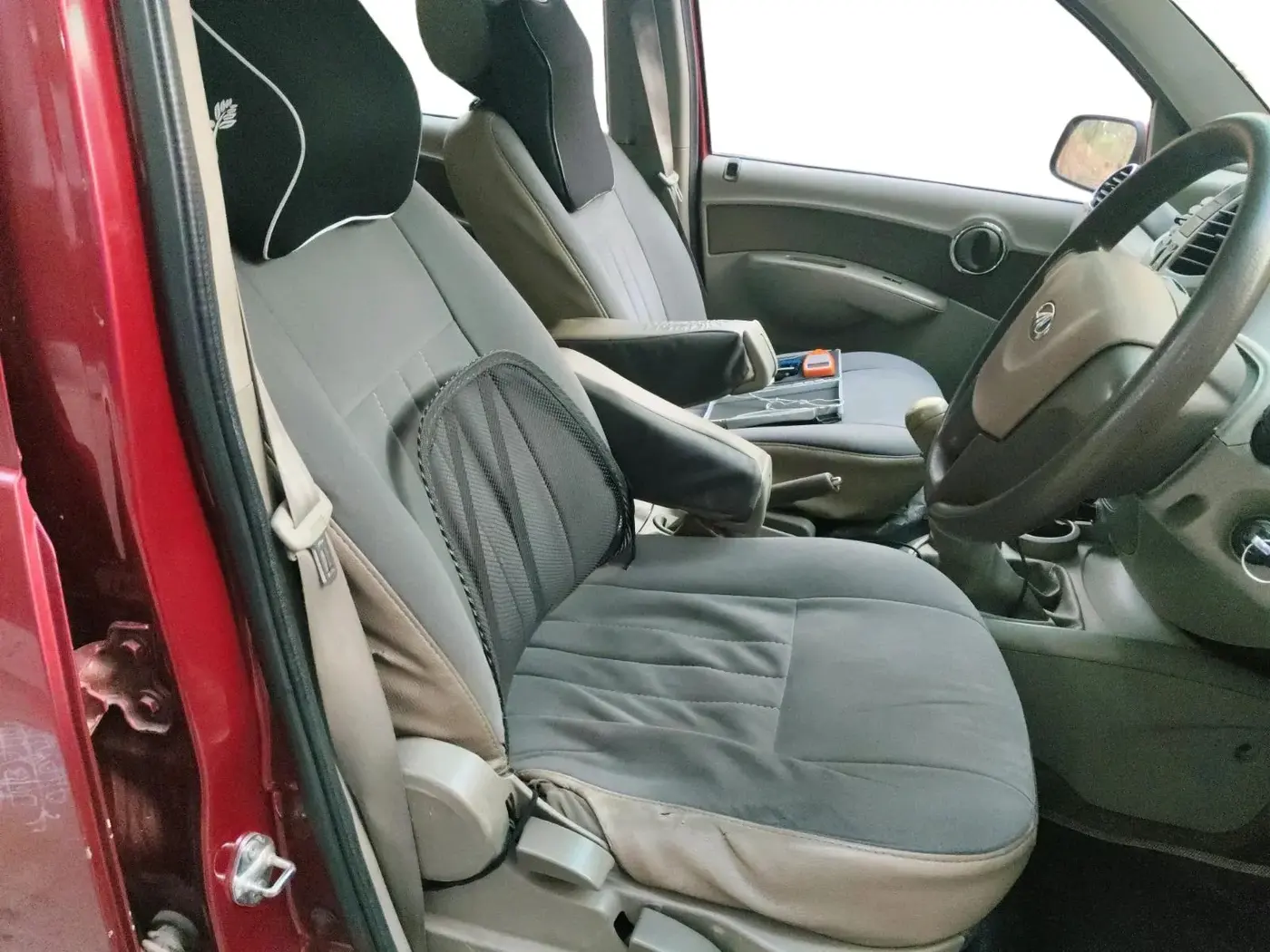 2013 Mahindra Quanto C6, Diesel, Manual, 1,78,871 km, interior