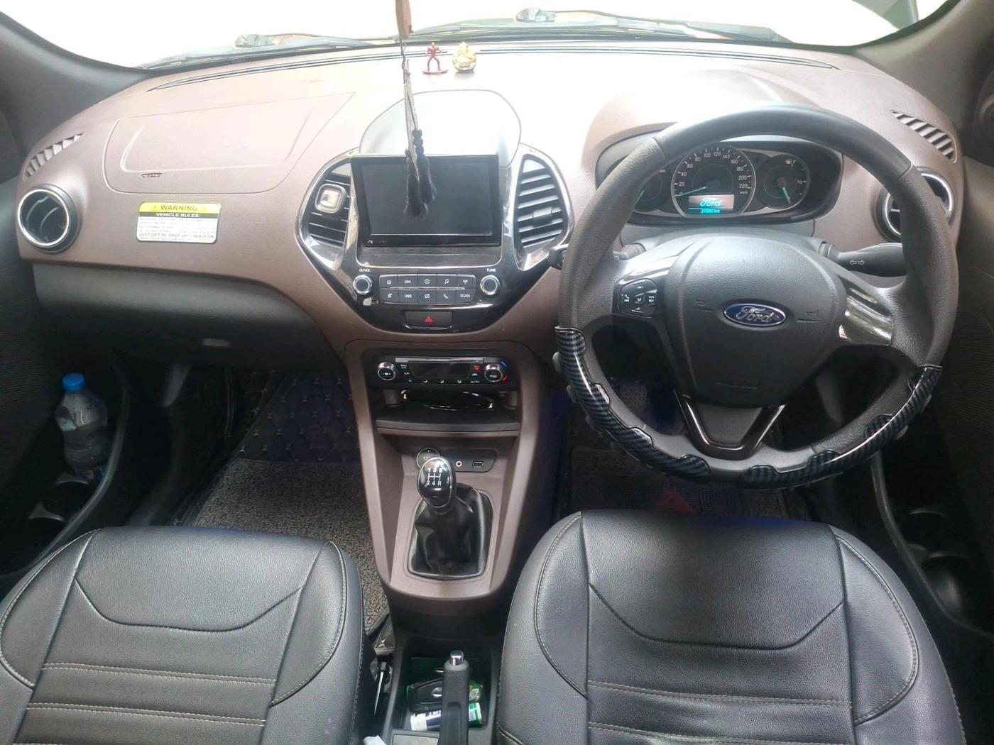 2019 Ford FREESTYLE TITANIUM 1.2 PETROL, Petrol, Manual, 37,080 km, interior