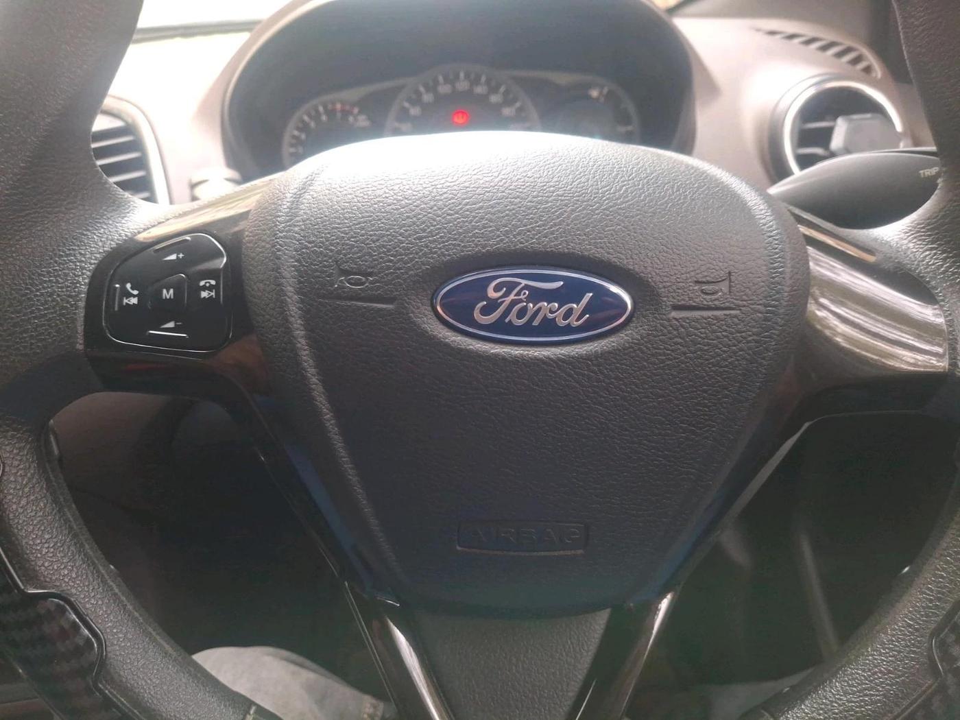 2019 Ford FREESTYLE TITANIUM 1.2 PETROL, Petrol, Manual, 37,080 km, interior