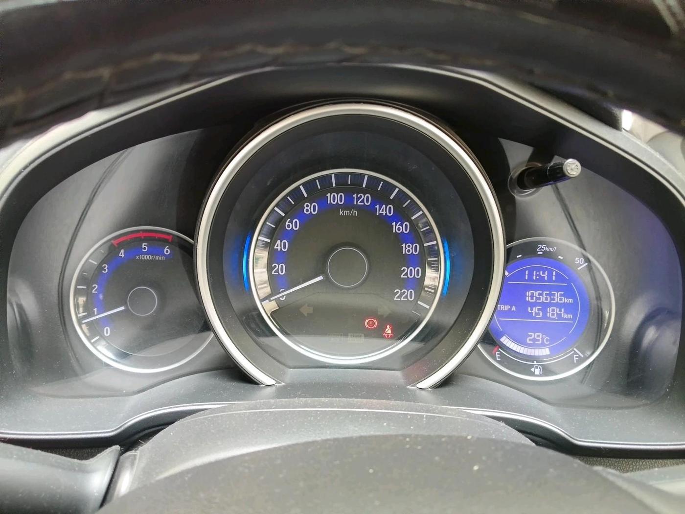 2017 Honda WR-V 1.5L I-DTEC VX MT, Diesel, Manual, 1,05,636 km, interior
