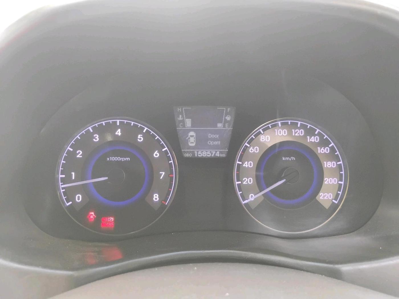2012 Hyundai Verna FLUIDIC 1.6 VTVT SX, CNG, Manual, 1,58,574 km, interior
