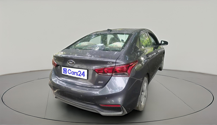 2017 Hyundai Verna 1.6 VTVT SX, Petrol, Manual, 76,666 km, exterior