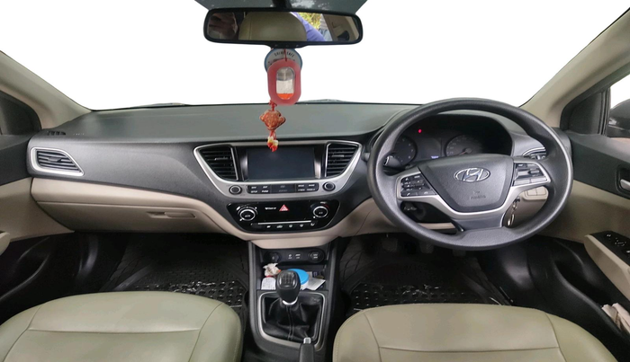 2017 Hyundai Verna 1.6 VTVT SX, Petrol, Manual, 76,666 km, interior