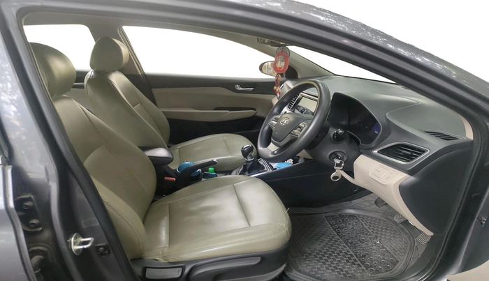 2017 Hyundai Verna 1.6 VTVT SX, Petrol, Manual, 76,666 km, interior