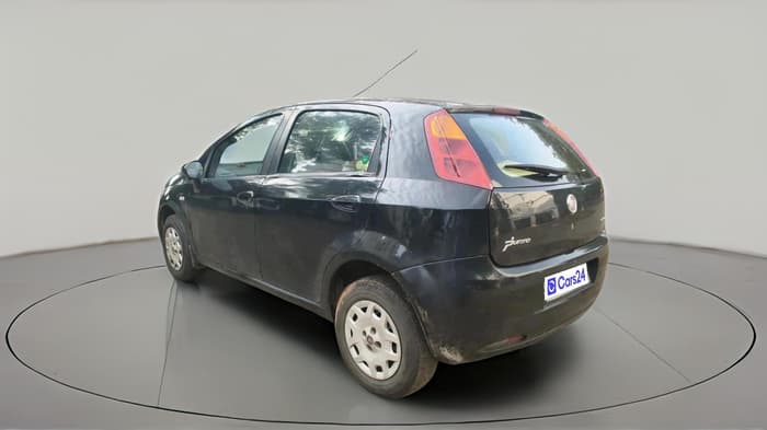 2014 Fiat Grand Punto DYNAMIC 1.3, Diesel, Manual, 1,40,531 km, exterior
