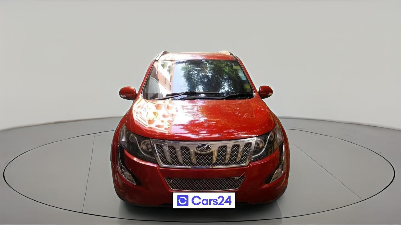 2016 Mahindra XUV500 W8 AT, Diesel, Automatic, 1,11,020 km, exterior