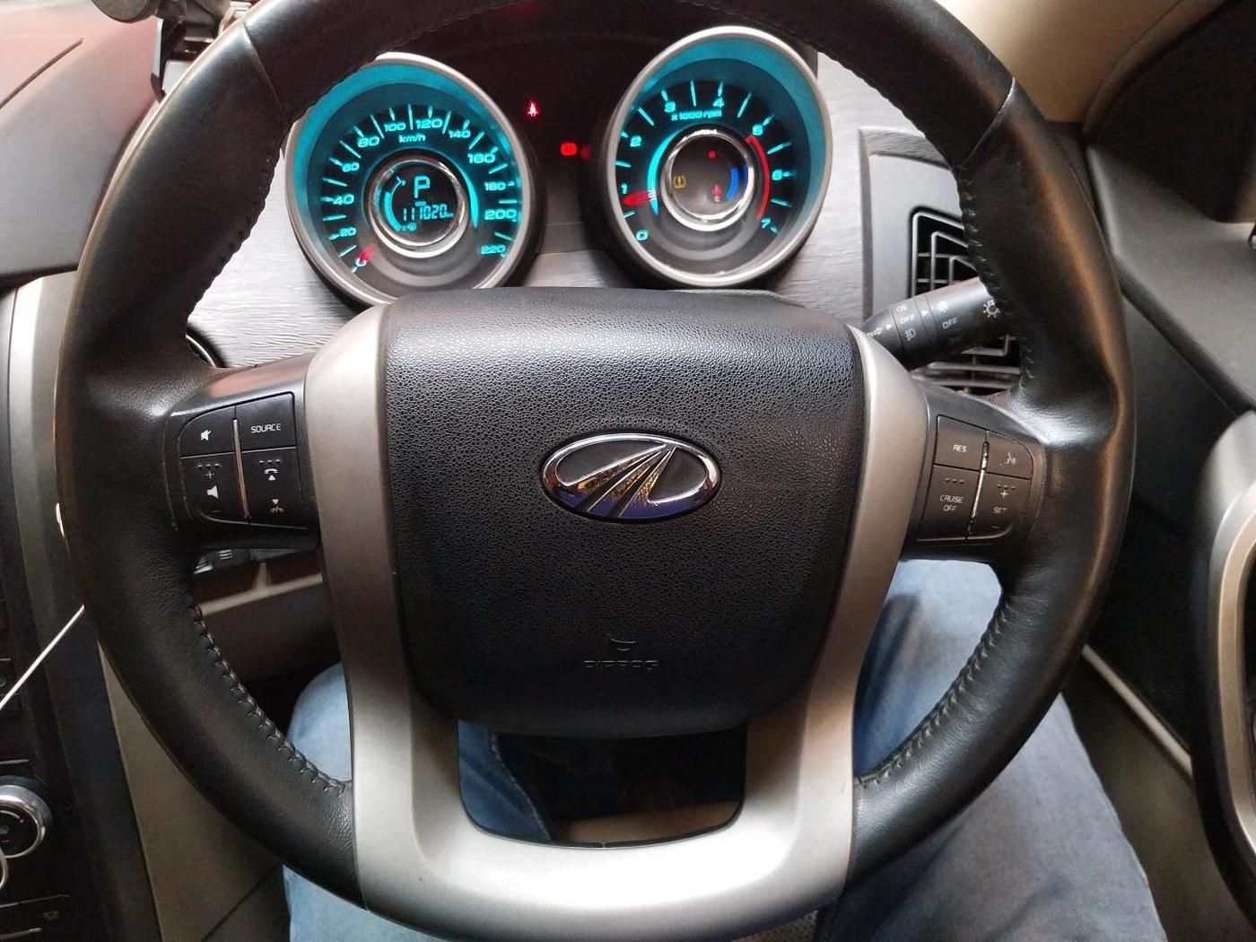 2016 Mahindra XUV500 W8 AT, Diesel, Automatic, 1,11,020 km, interior