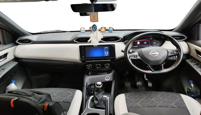 2024 Nissan MAGNITE Tekna HRAO 1.0 Turbo Petrol MT, Petrol, Manual, 25,686 km, interior