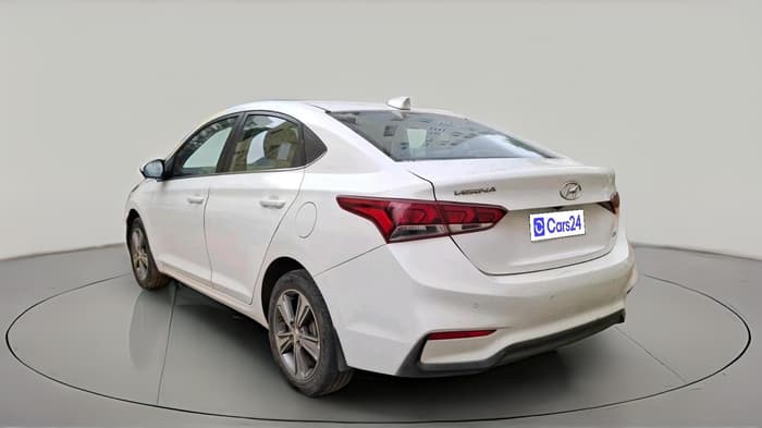 2017 Hyundai Verna 1.6 VTVT SX, Petrol, Manual, 1,20,869 km, exterior