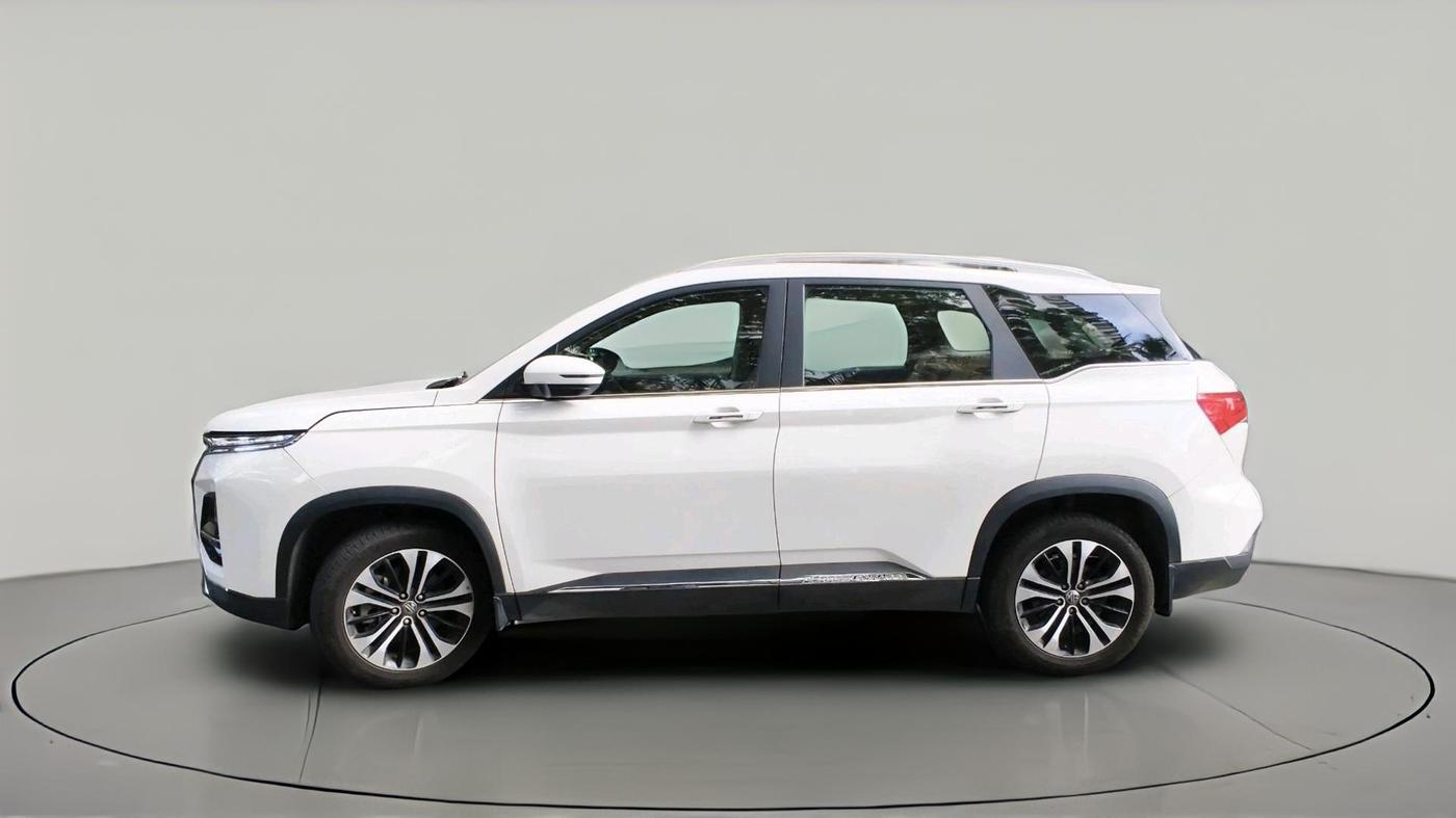 2023 MG HECTOR PLUS SHARP PRO 1.5 TURBO MT 7 STR, Petrol, Manual, 16,694 km, exterior
