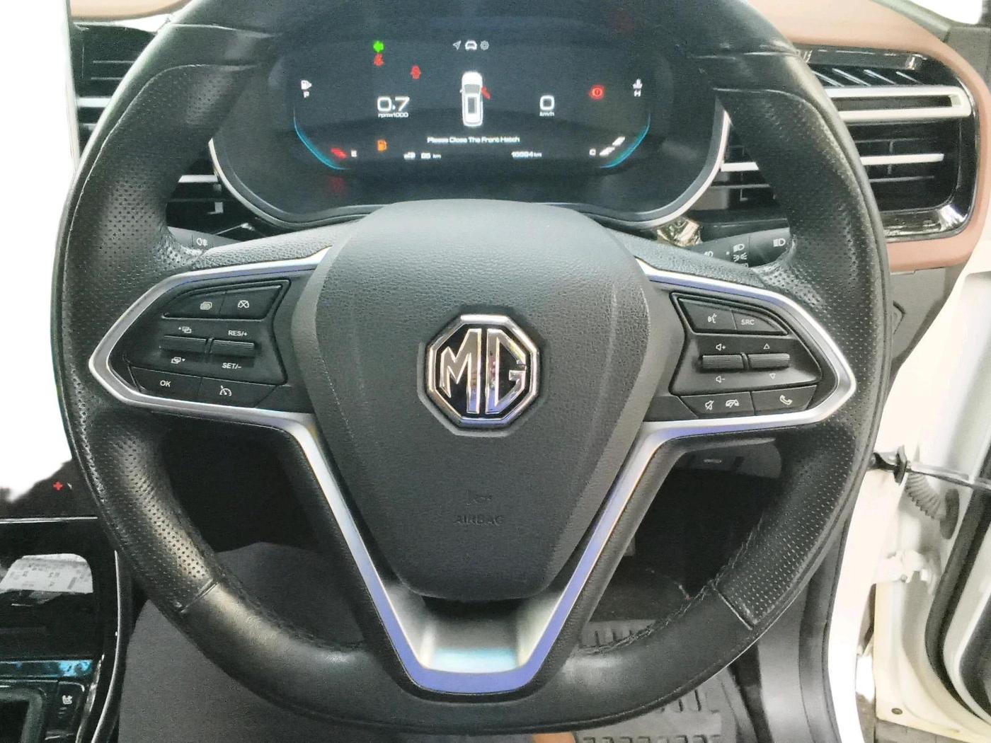 2023 MG HECTOR PLUS SHARP PRO 1.5 TURBO MT 7 STR, Petrol, Manual, 16,694 km, interior