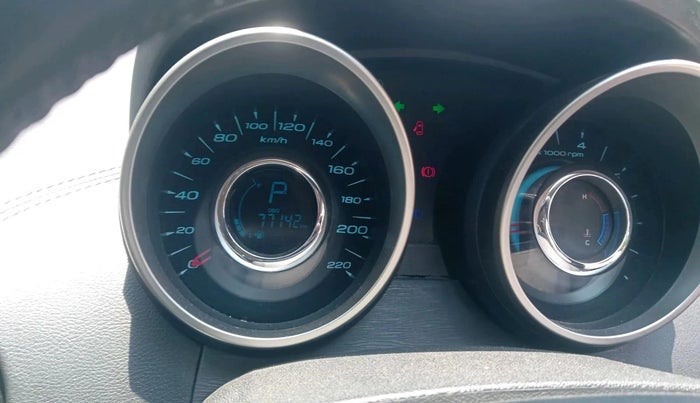 2018 Mahindra XUV500 W11 AT, Diesel, Automatic, 77,142 km, interior