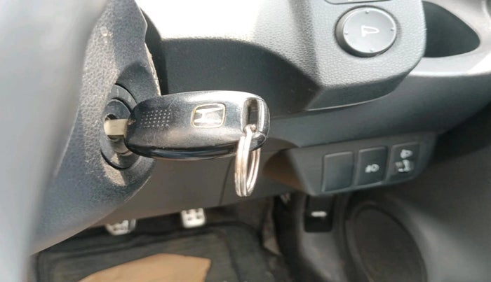 2009 Honda Jazz 1.2L I-VTEC BASE, Petrol, Manual, 1,28,738 km, interior