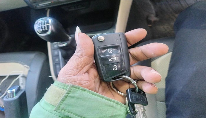 2022 Skoda SLAVIA STYLE 1.5L TSI MT, Petrol, Manual, 58,693 km, interior