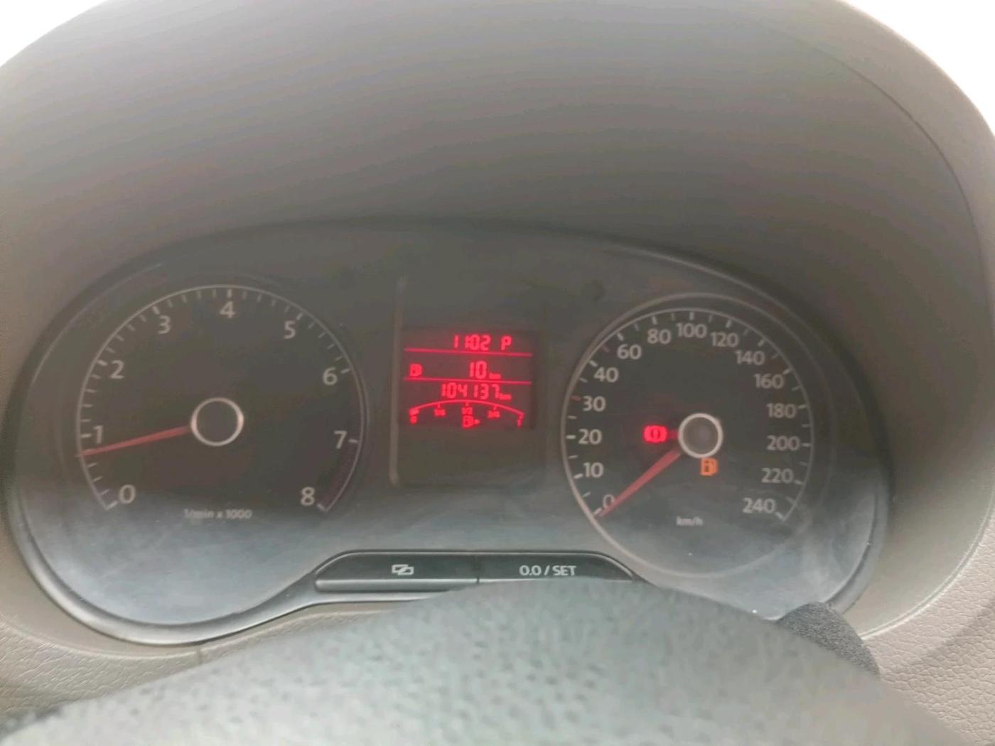 2010 Volkswagen Vento HIGHLINE PETROL AT, Petrol, Automatic, 1,04,137 km, interior