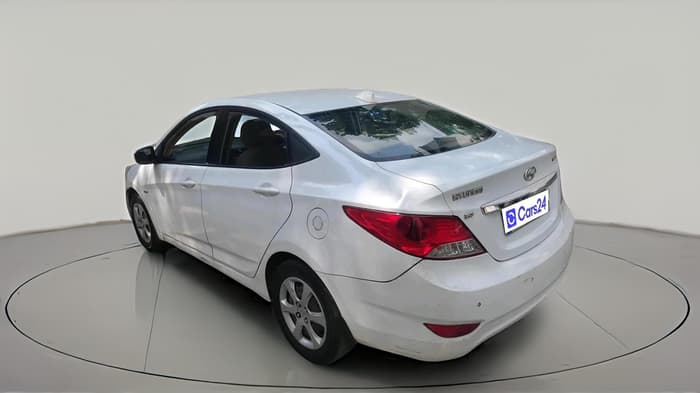 2013 Hyundai Verna FLUIDIC 1.6 VTVT EX, Petrol, Manual, 1,19,063 km, exterior