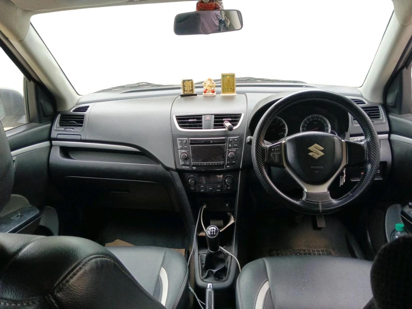 2011 Maruti Swift ZXI, Petrol, Manual, 97,804 km, interior