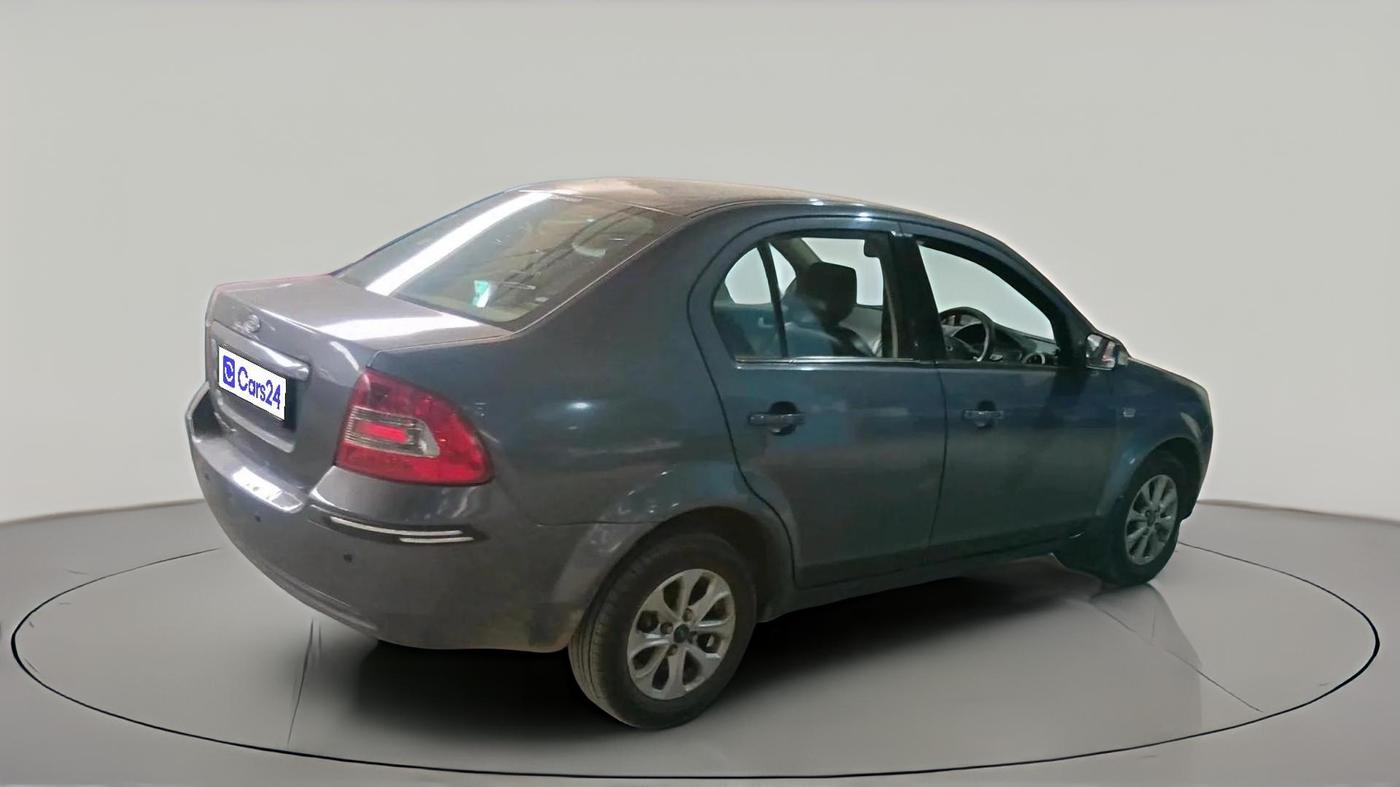 2014 Ford Classic 1.6 DURATEC TITANIUM, Petrol, Manual, 1,08,094 km, exterior
