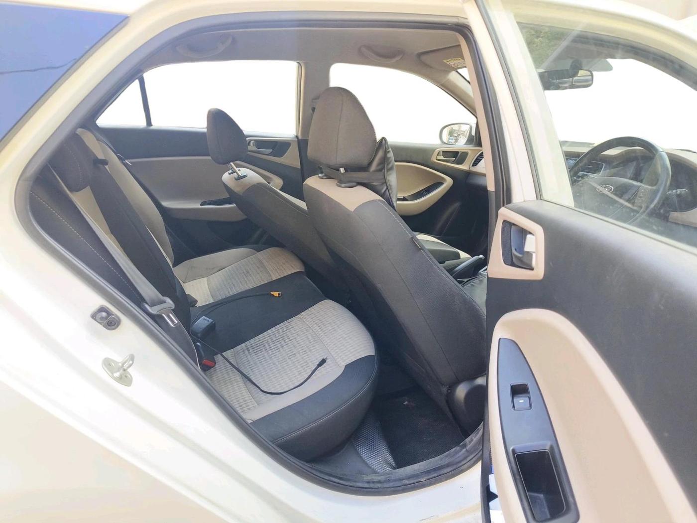 2018 Hyundai Elite i20 ASTA 1.2 (O), Petrol, Manual, 89,002 km, interior