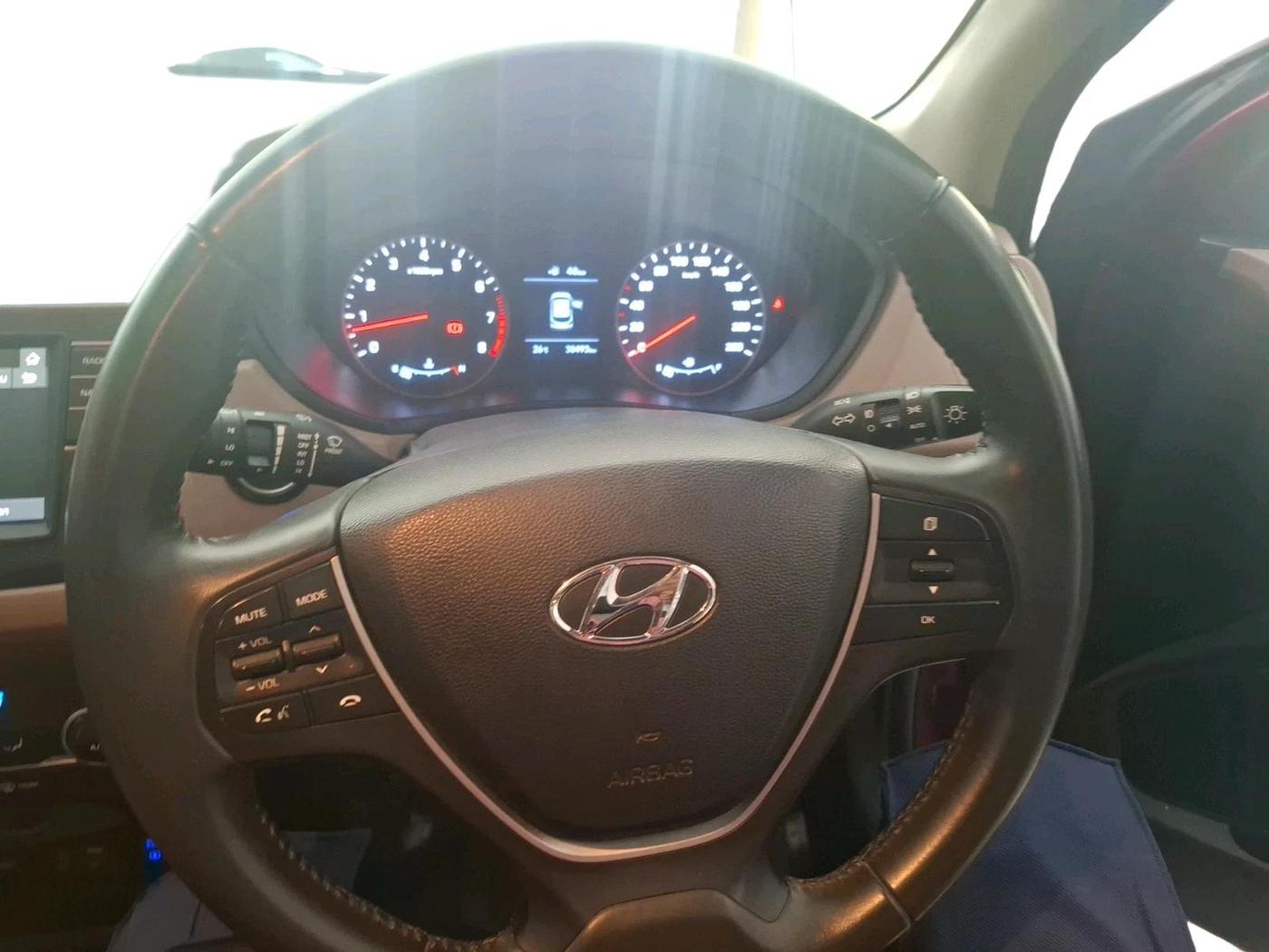 2018 Hyundai Elite i20 ASTA 1.2 (O), Petrol, Manual, 38,493 km, interior