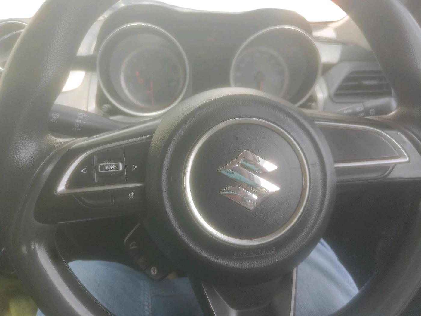 2019 Maruti Swift VXI, Petrol, Manual, 1,24,625 km, interior