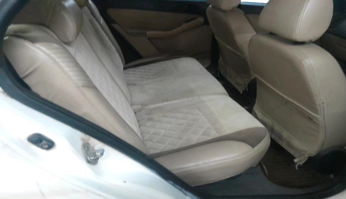 2011 Tata Indica Vista VX QUADRAJET, Diesel, Manual, 1,30,973 km, interior