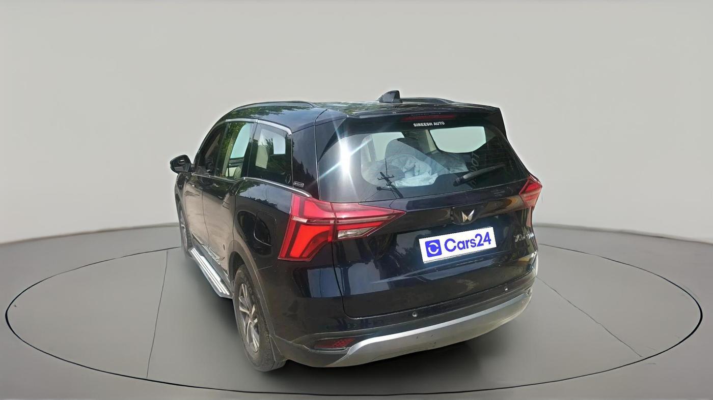 2022 Mahindra XUV700 AX 5 P MT 5 STR (E) , Petrol, Manual, 63,372 km, exterior
