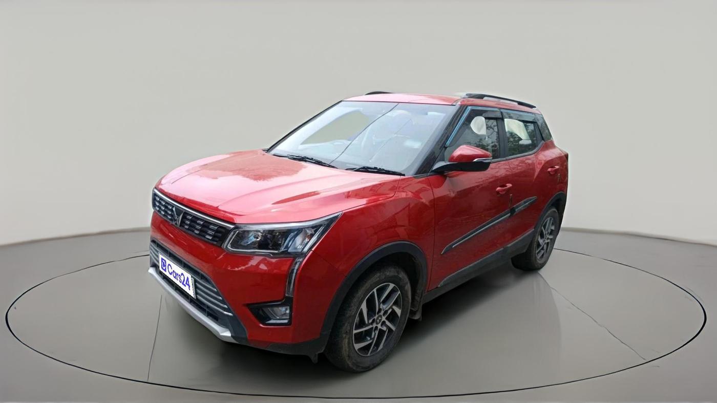 2022 Mahindra XUV300 W8 (O) 1.5 DIESEL, Diesel, Manual, 36,151 km, exterior
