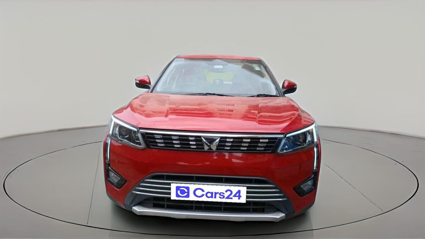2022 Mahindra XUV300 W8 (O) 1.5 DIESEL, Diesel, Manual, 36,151 km, exterior