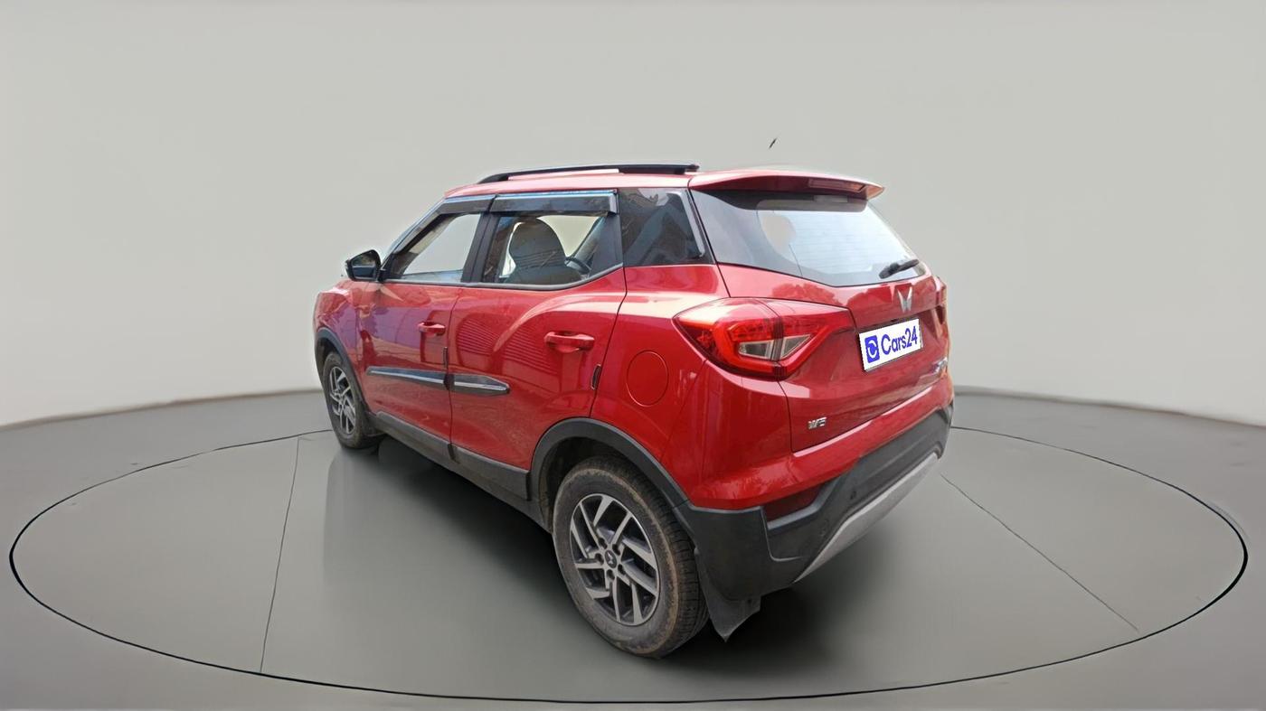 2022 Mahindra XUV300 W8 (O) 1.5 DIESEL, Diesel, Manual, 36,151 km, exterior