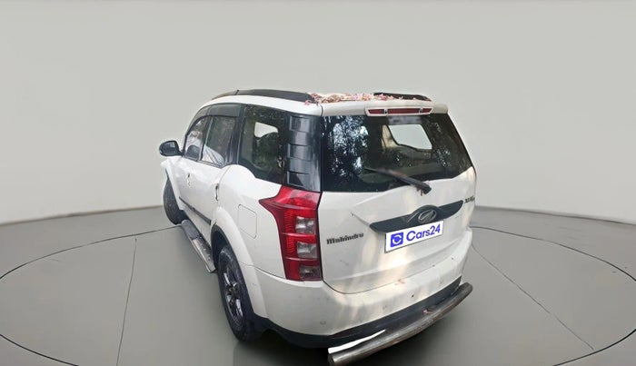 2015 Mahindra XUV500 W8, Diesel, Manual, 1,18,184 km, exterior