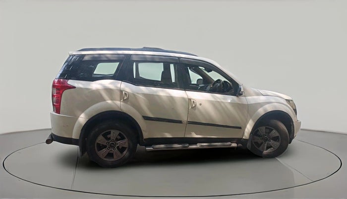 2015 Mahindra XUV500 W8, Diesel, Manual, 1,18,184 km, exterior