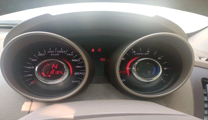 2015 Mahindra XUV500 W8, Diesel, Manual, 1,18,184 km, interior