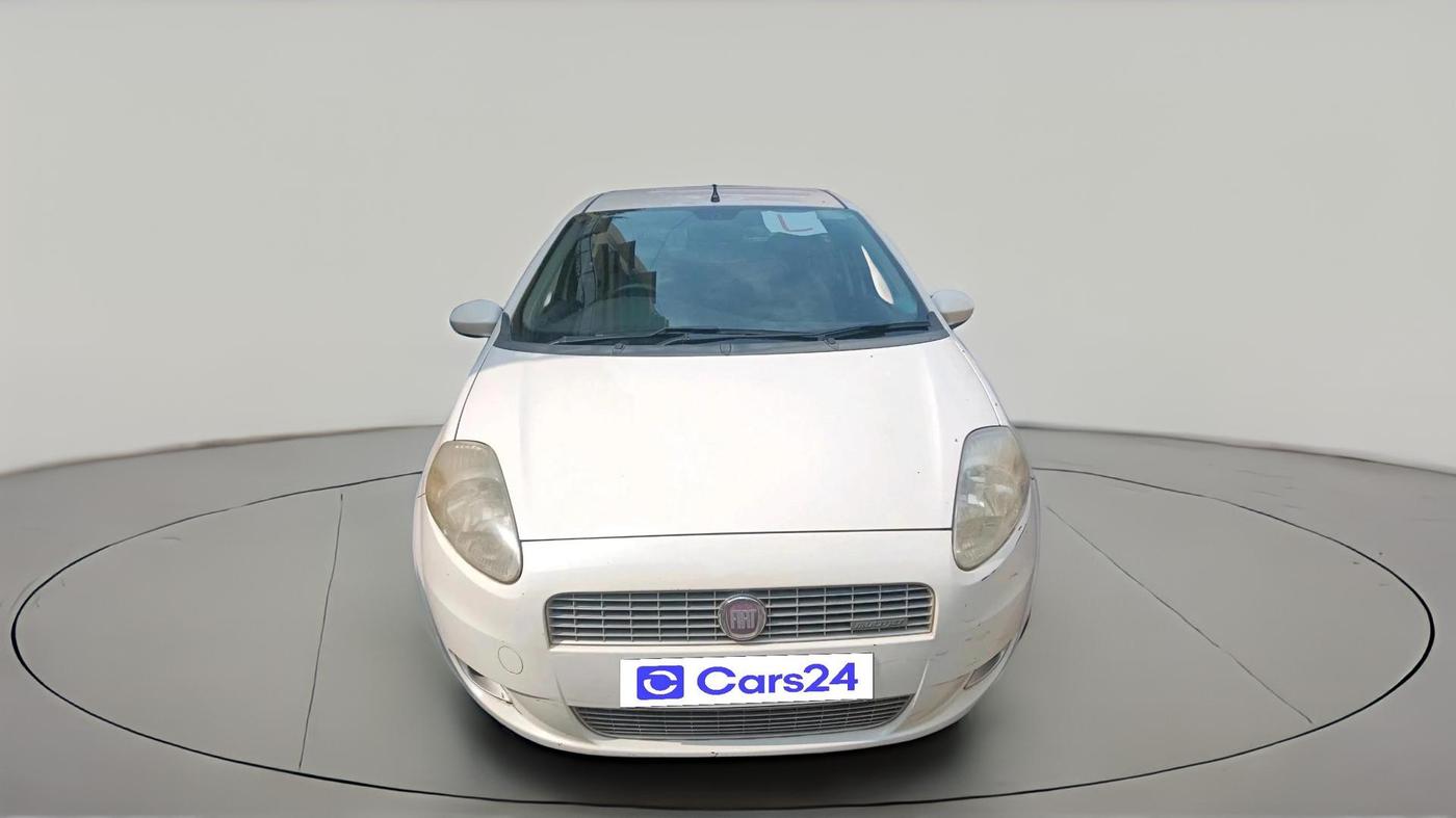 2012 Fiat Grand Punto DYNAMIC 1.3, Diesel, Manual, 1,22,268 km, exterior