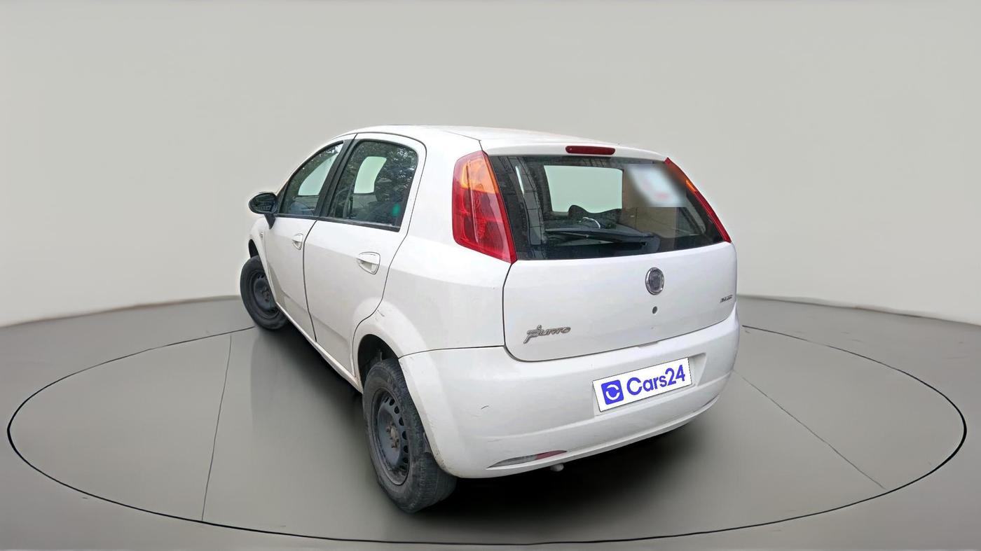 2012 Fiat Grand Punto DYNAMIC 1.3, Diesel, Manual, 1,22,268 km, exterior