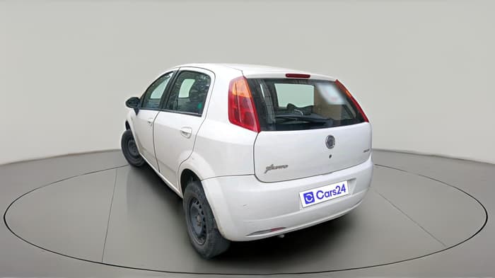 2012 Fiat Grand Punto DYNAMIC 1.3, Diesel, Manual, 1,22,268 km, exterior
