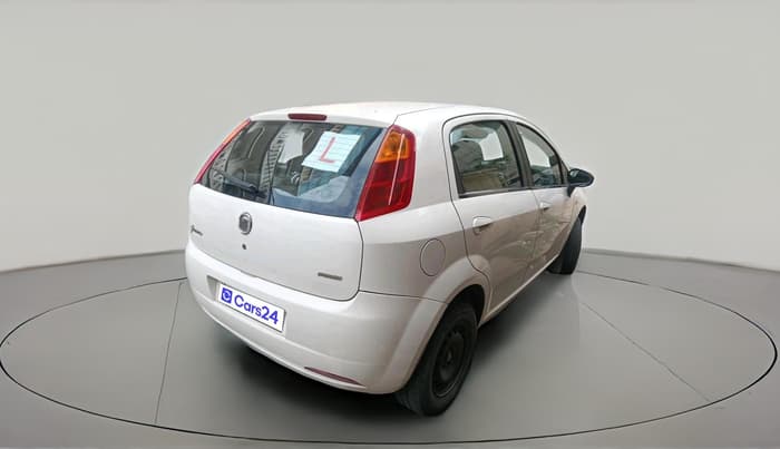 2012 Fiat Grand Punto DYNAMIC 1.3, Diesel, Manual, 1,22,268 km, exterior