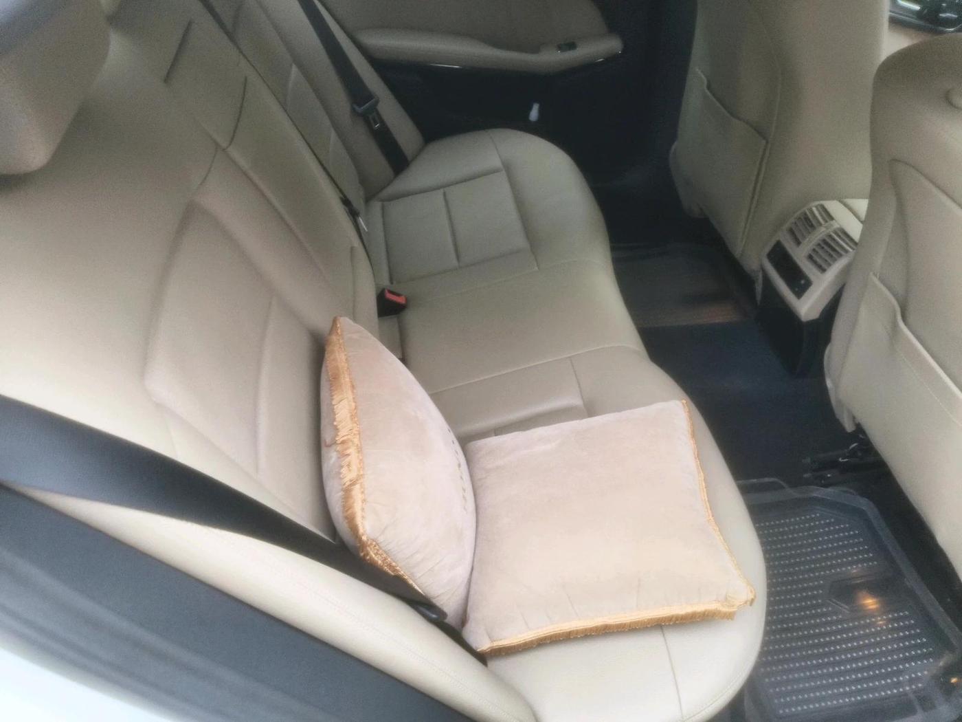 2013 Mercedes Benz E Class E 200 CGI, Petrol, Automatic, 78,900 km, interior