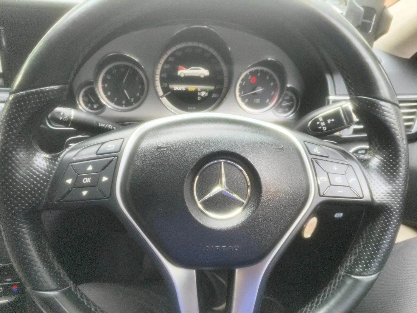 2013 Mercedes Benz E Class E 200 CGI, Petrol, Automatic, 78,900 km, interior