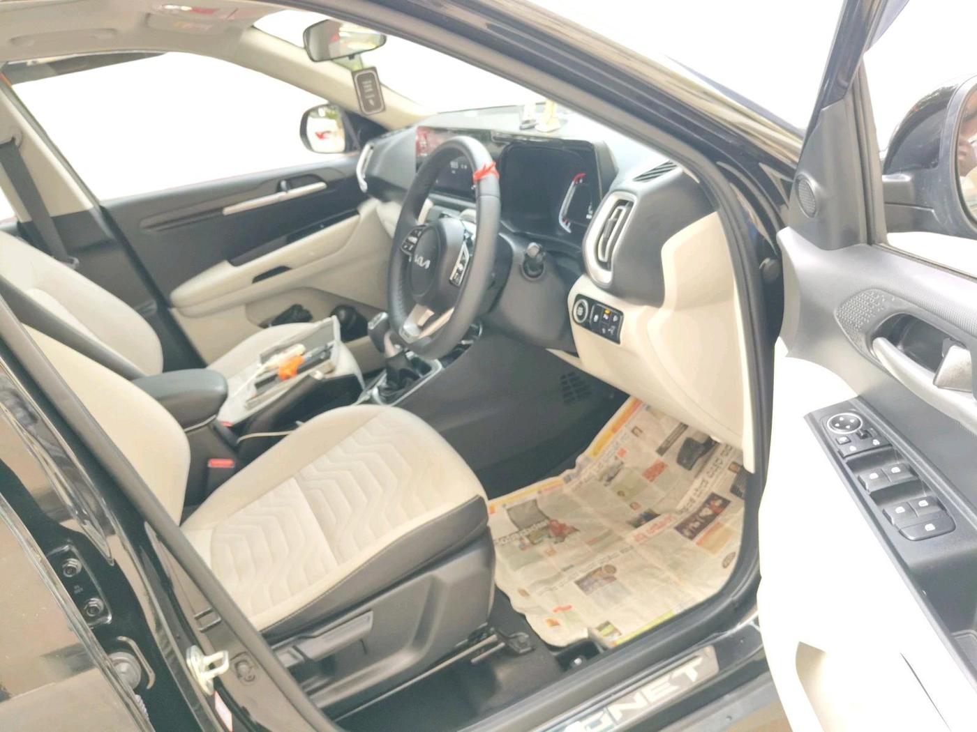 2025 KIA SONET HTX 1.0 TURBO PETROL IMT, Petrol, Manual, 8,310 km, interior