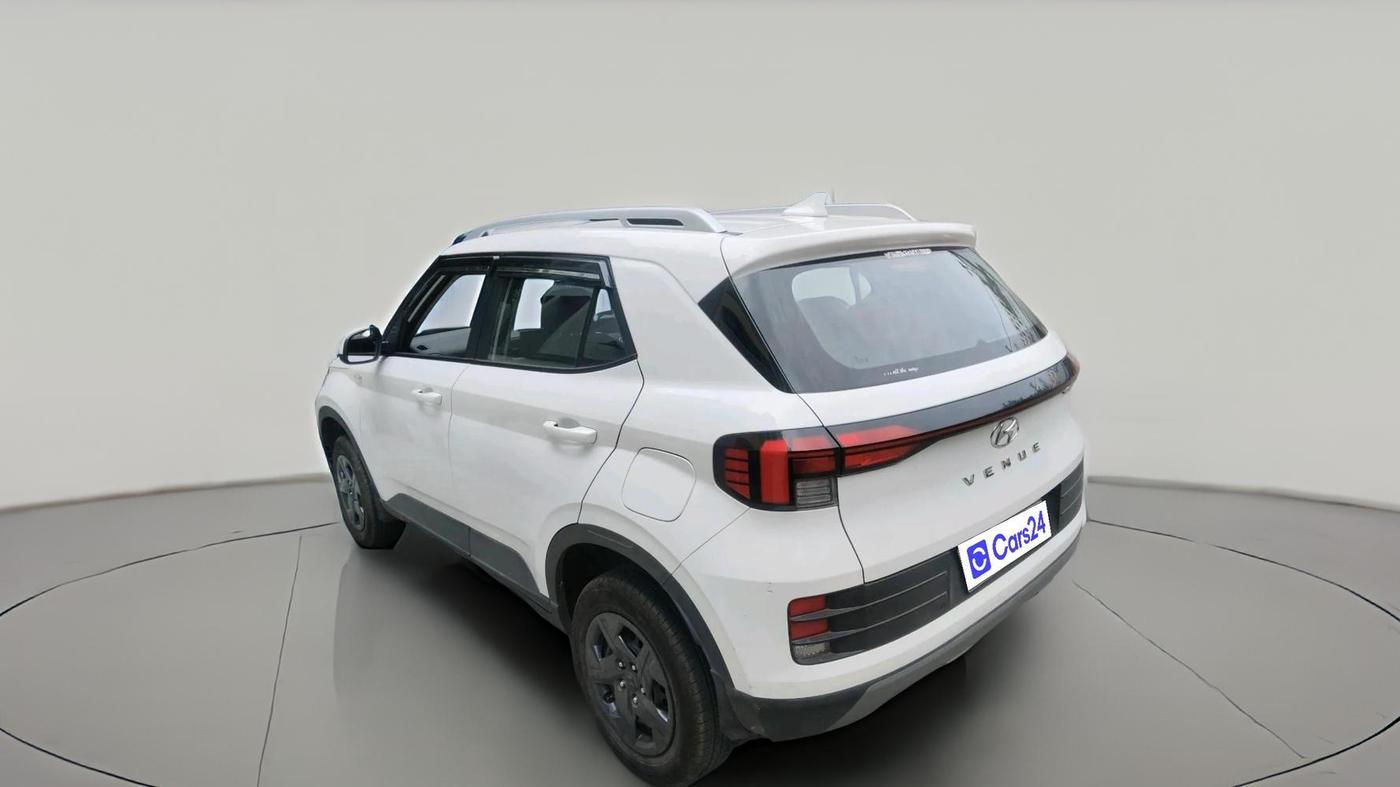 2024 Hyundai VENUE S 1.2, Petrol, Manual, 11,843 km, exterior