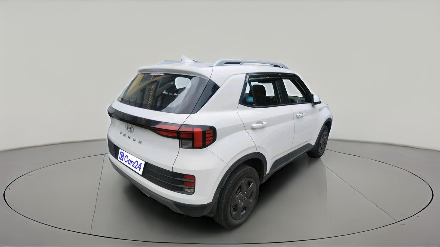 2024 Hyundai VENUE S 1.2, Petrol, Manual, 11,843 km, exterior