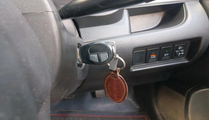 2014 Maruti Swift VXI, Petrol, Manual, 84,225 km, interior