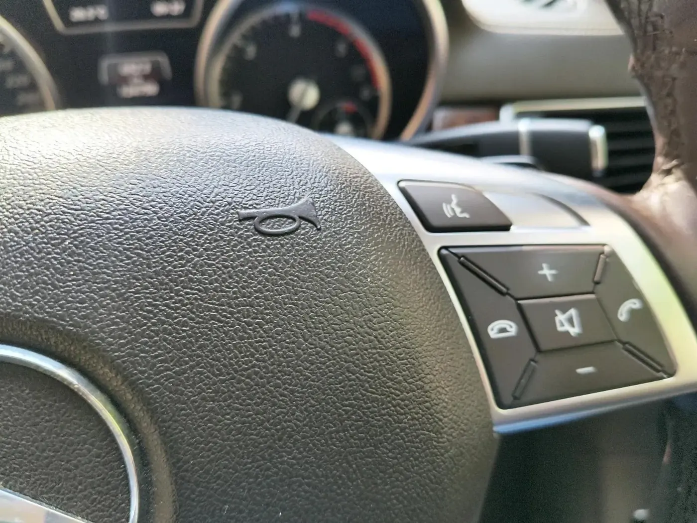 2014 Mercedes Benz Ml Class 350 CDI, Diesel, Automatic, 1,24,750 km, interior