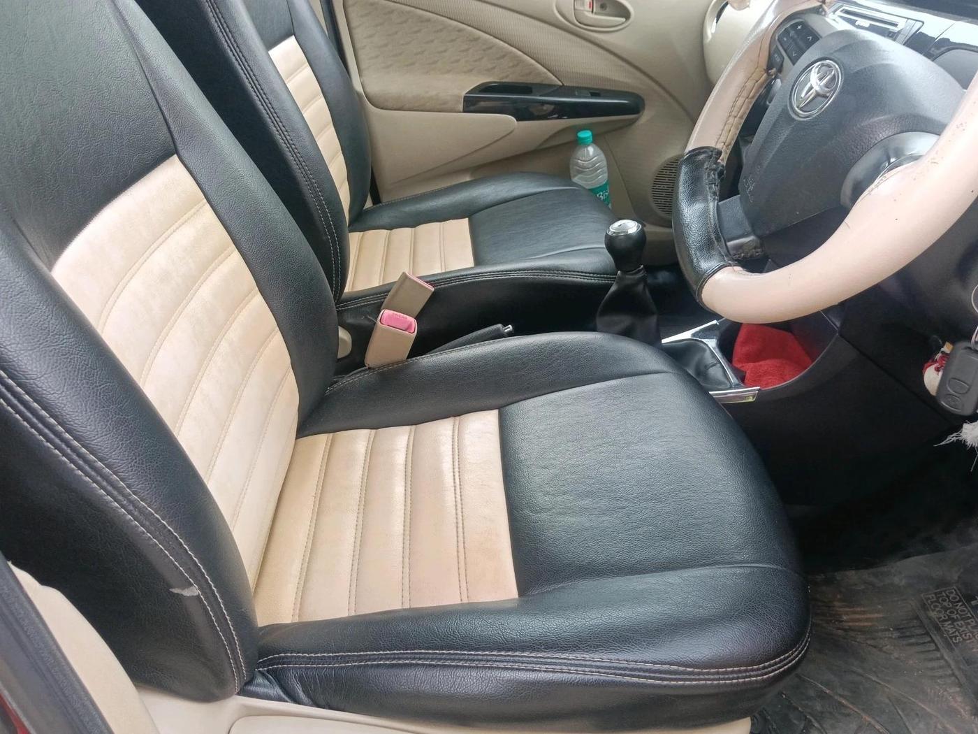 2019 Toyota Etios Liva VX DUAL TONE, Petrol, Manual, 69,828 km, interior