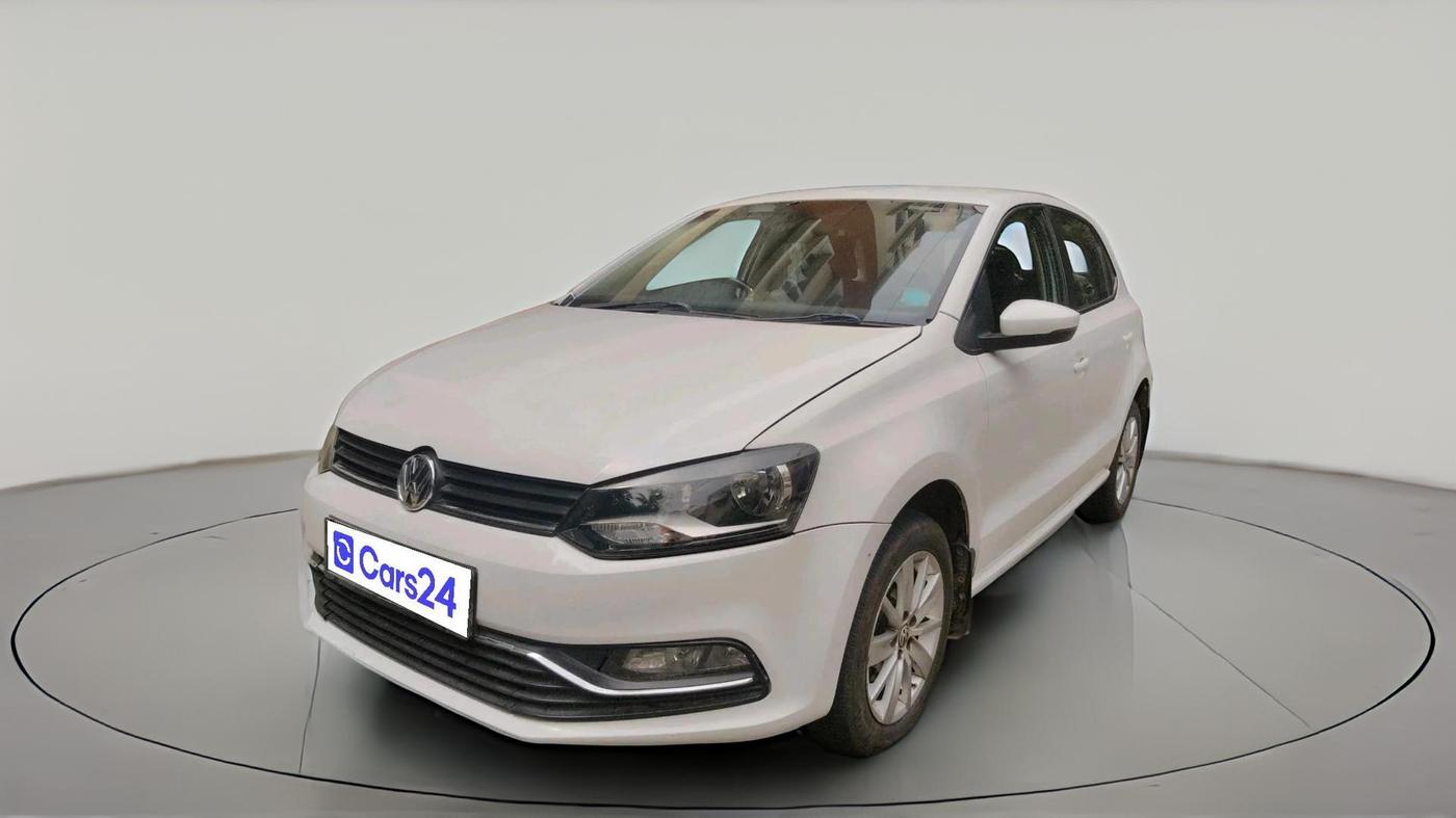 2017 Volkswagen Polo HIGHLINE1.5L, Diesel, Manual, 1,54,333 km, exterior