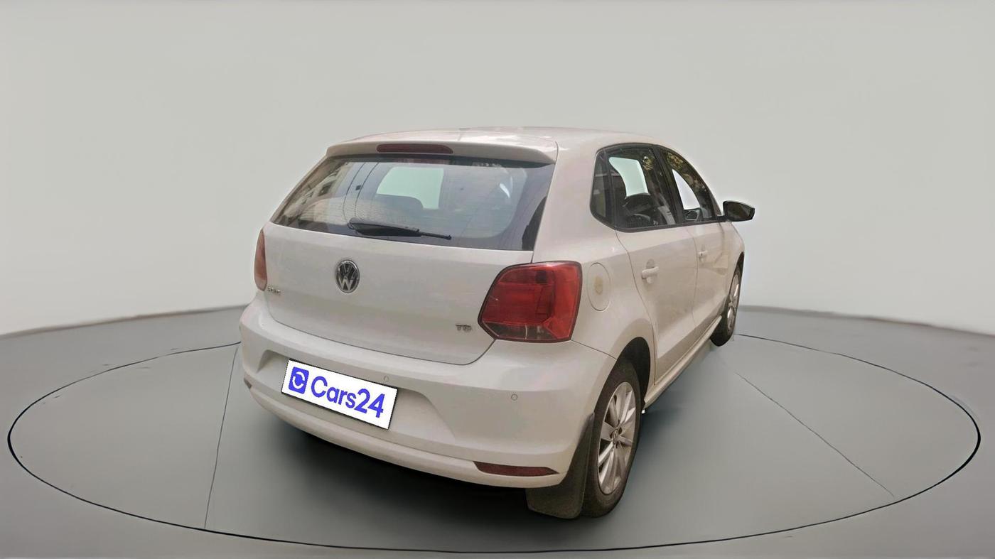 2017 Volkswagen Polo HIGHLINE1.5L, Diesel, Manual, 1,54,333 km, exterior